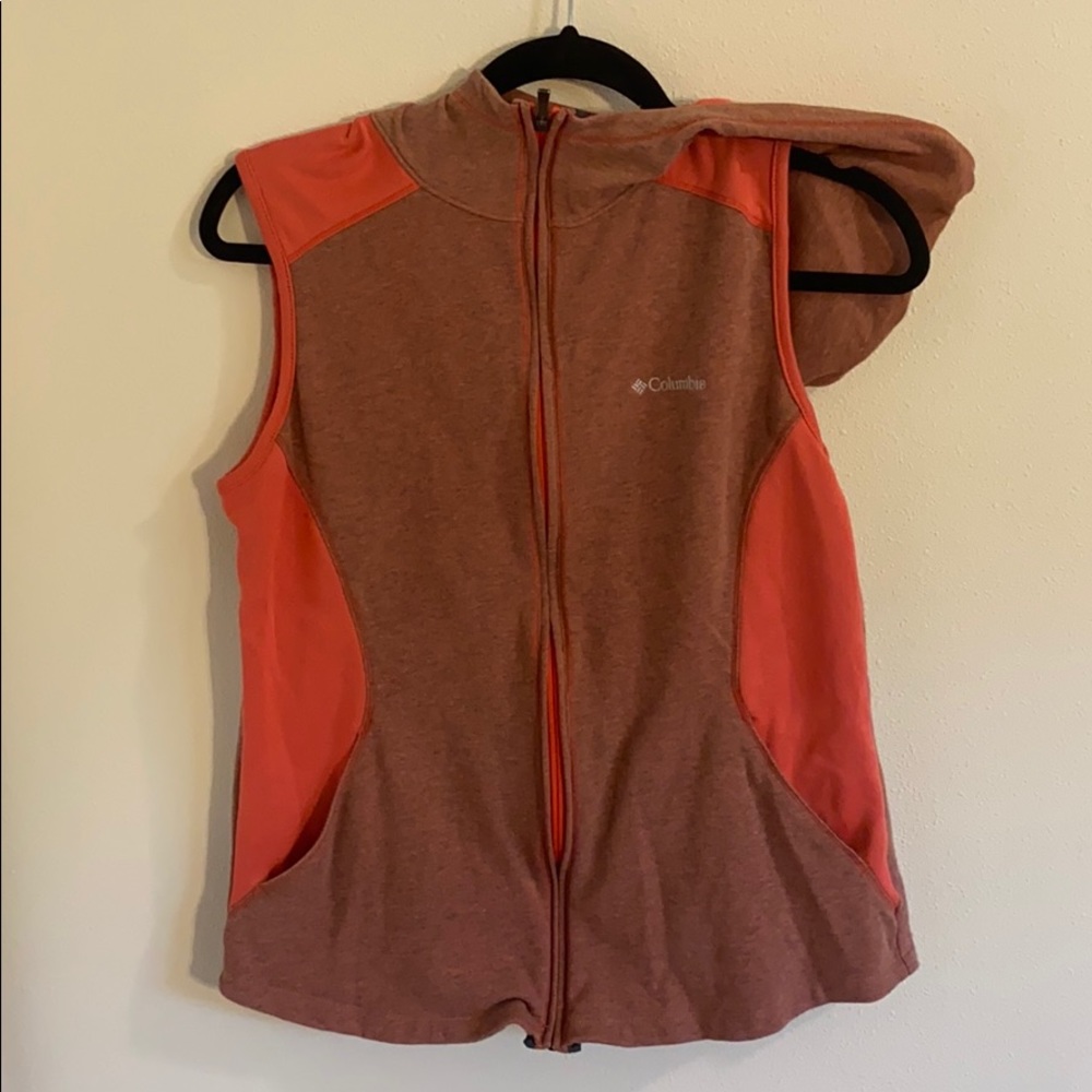 Light Weight Columbia Vest with Hood